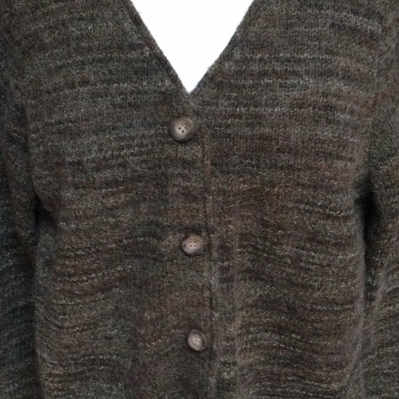 Evan-Picone V-neck cardigan sweater - Picture 2 of 6